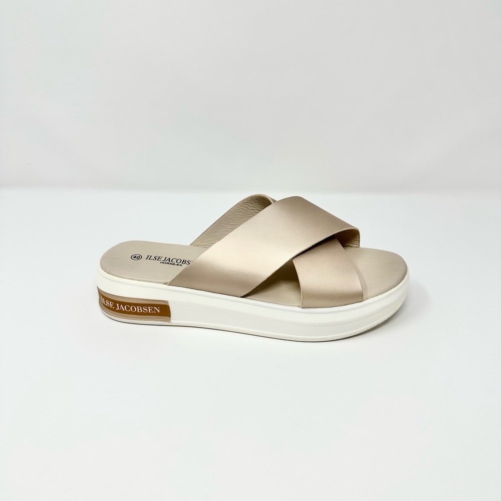 Ilse Jacobsen Women's Cream‎ Slide Sandals